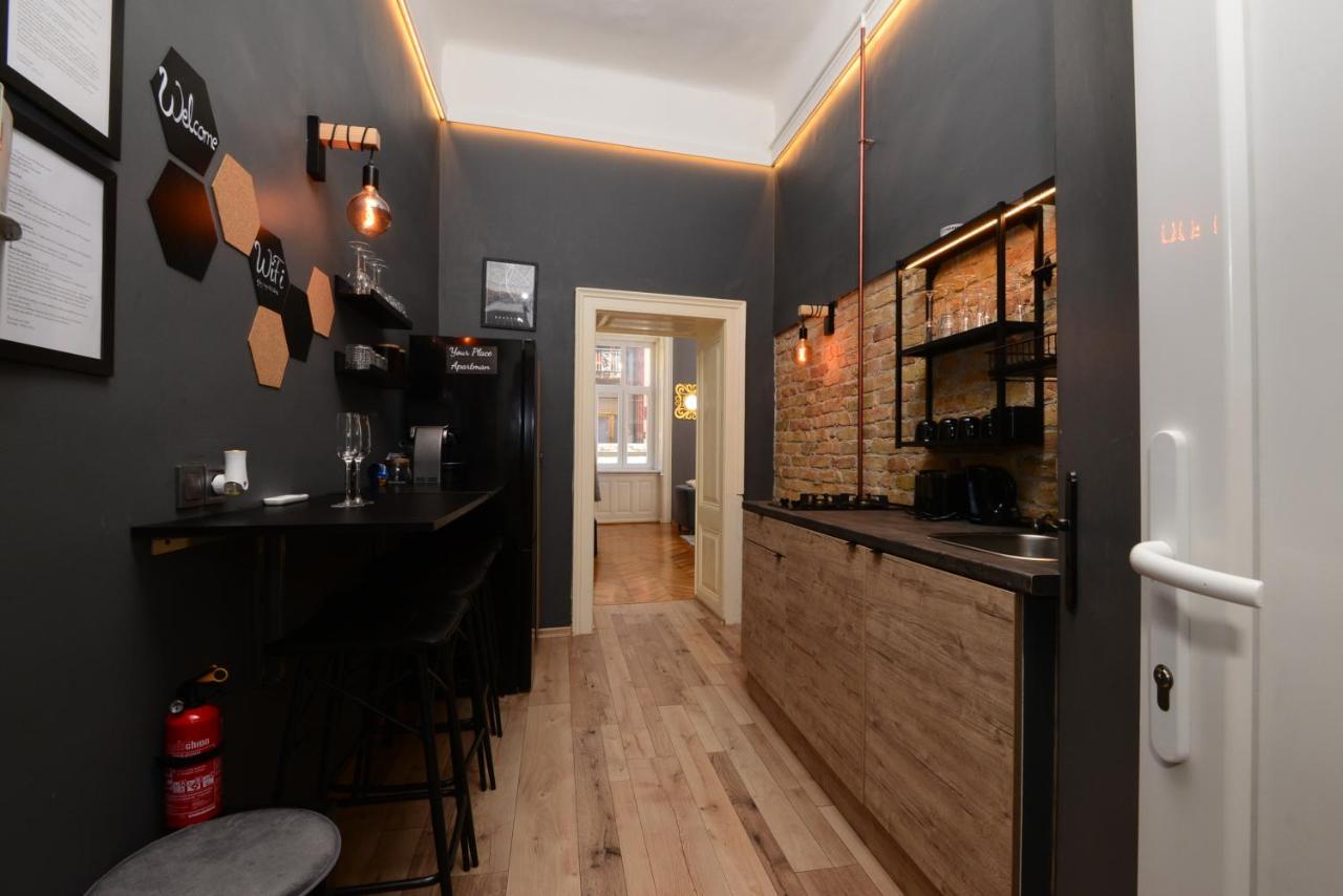 Your Place Apartman Boedapest Buitenkant foto